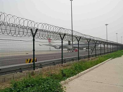 機(jī)場護(hù)欄網(wǎng)圖片3 機(jī)場護(hù)欄網(wǎng)圖片3