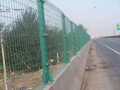 公路護欄網(wǎng)圖片4 公路護欄網(wǎng)圖片4