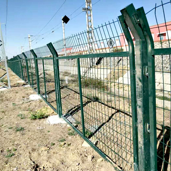 鐵路金屬網(wǎng)片圖片4 鐵路金屬網(wǎng)片圖片4