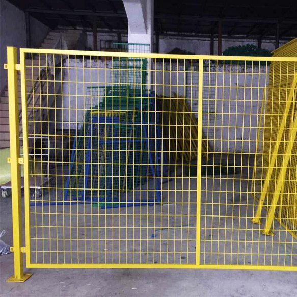 車間用隔離網(wǎng) 公路鐵路護欄網(wǎng)廠家供應(yīng)圖片1 車間用隔離網(wǎng) 公路鐵路護欄網(wǎng)廠家供應(yīng)圖片1