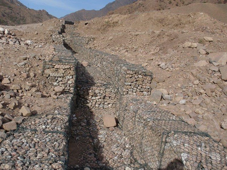 石籠網(wǎng) 格賓網(wǎng)箱圖片3 石籠網(wǎng) 格賓網(wǎng)箱圖片3