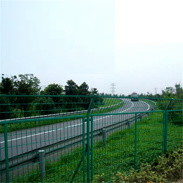 公路護欄網(wǎng)圖片3 公路護欄網(wǎng)圖片3