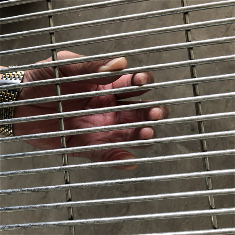 放風(fēng)場(chǎng)通道密紋網(wǎng)圖片1 放風(fēng)場(chǎng)通道密紋網(wǎng)圖片1