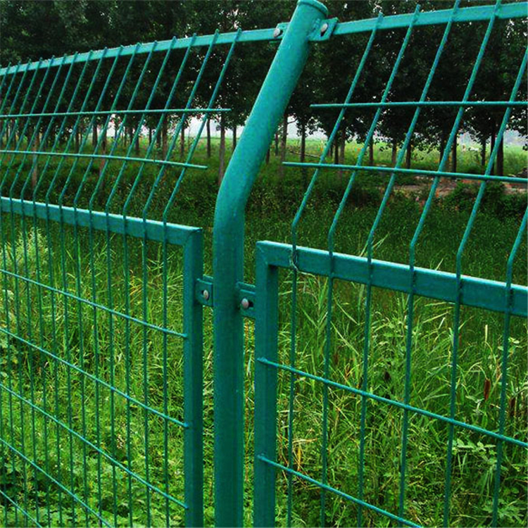 道路防護(hù)柵欄圖片2 道路防護(hù)柵欄圖片2