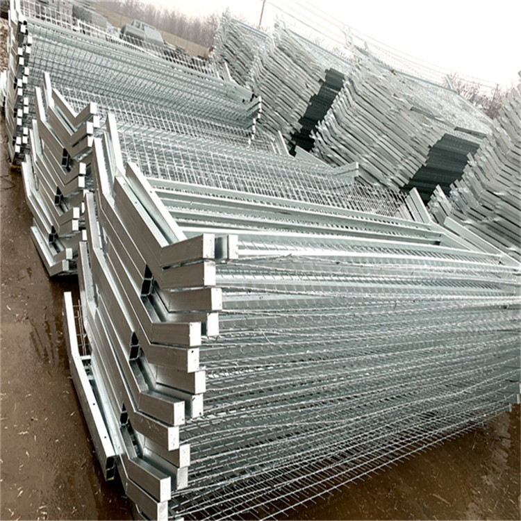 鐵路框架護(hù)欄網(wǎng)圖片2 鐵路框架護(hù)欄網(wǎng)圖片2