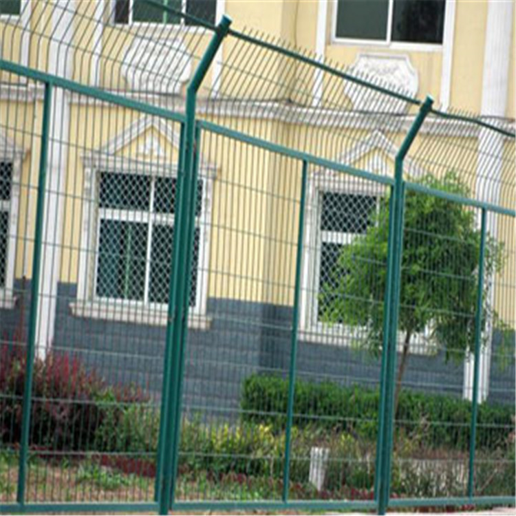 公園小區(qū)護(hù)欄圖片2 公園小區(qū)護(hù)欄圖片2