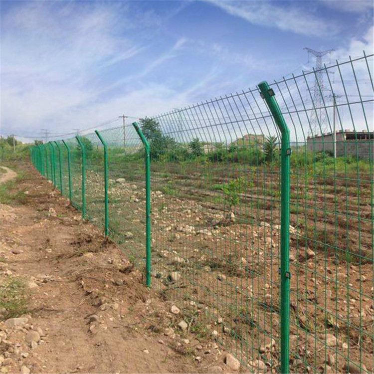 填埋場(chǎng)圍欄網(wǎng)圖片4 填埋場(chǎng)圍欄網(wǎng)圖片4