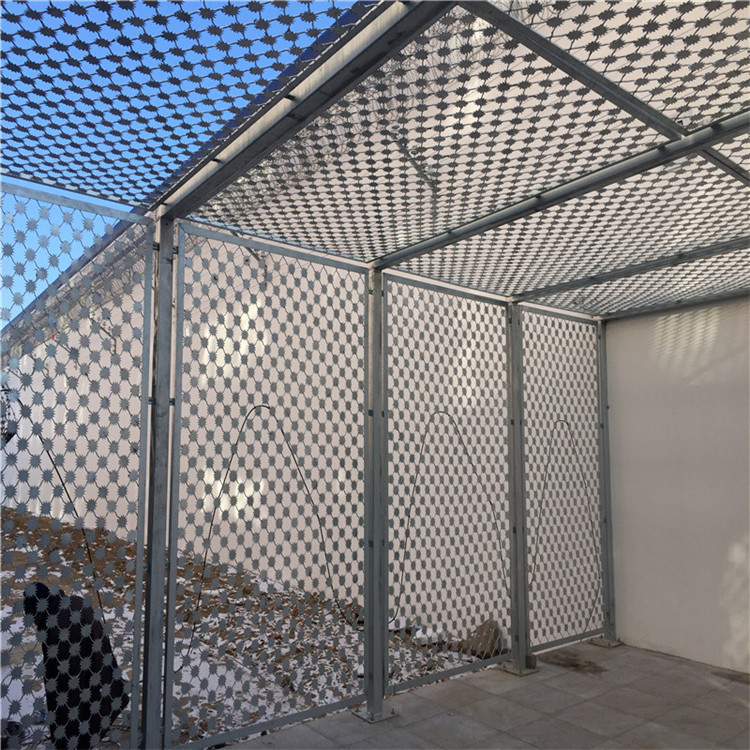 防攀爬梅花刺隔離網(wǎng)圖片4 防攀爬梅花刺隔離網(wǎng)圖片4