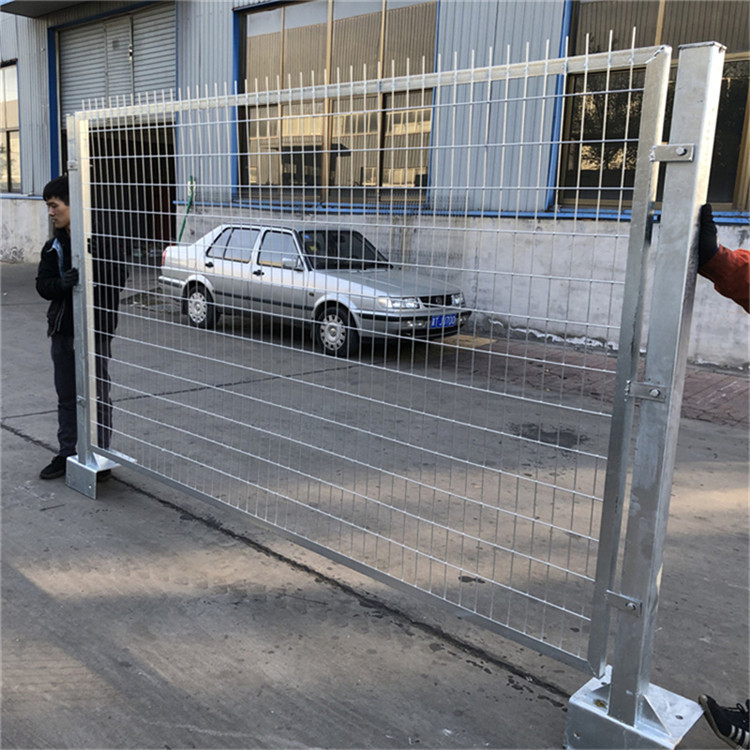 鐵路線路防護(hù)柵欄金屬網(wǎng)片圖片4 鐵路線路防護(hù)柵欄金屬網(wǎng)片圖片4