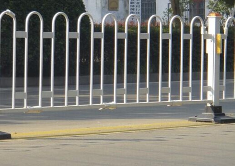 n型鐵藝隔離柵圖片2 n型鐵藝隔離柵圖片2