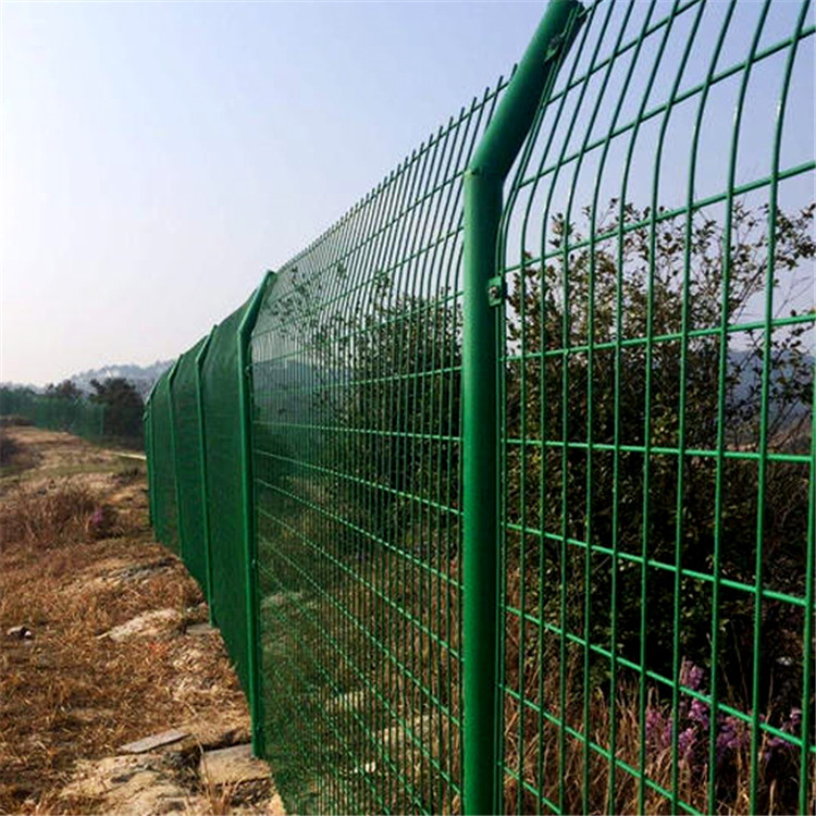 養(yǎng)殖場圈地防護(hù)圖片1 養(yǎng)殖場圈地防護(hù)圖片1