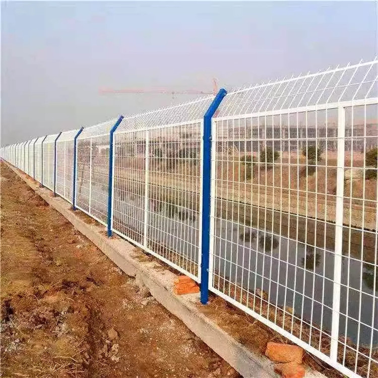 魚塘護(hù)欄網(wǎng)圖片1 魚塘護(hù)欄網(wǎng)圖片1