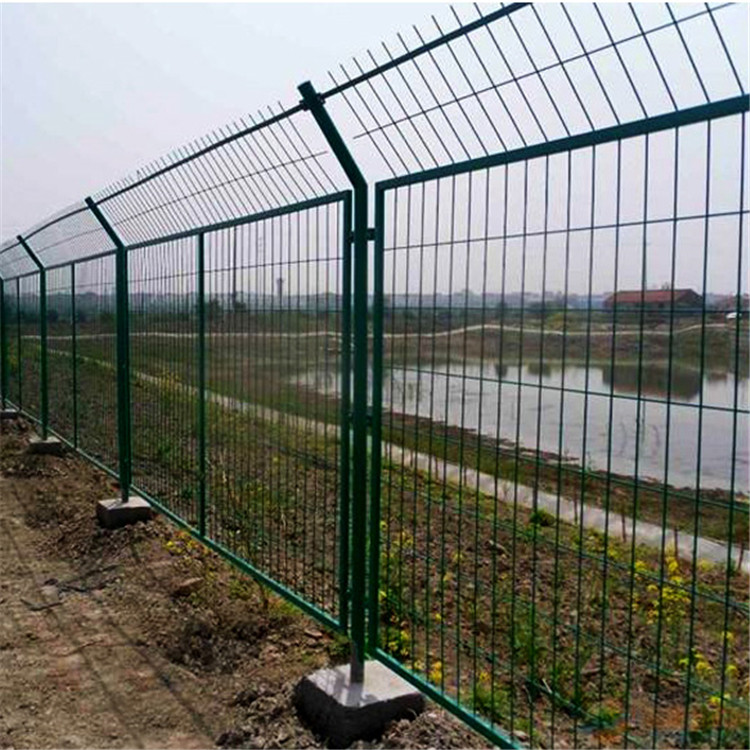 圍墻護(hù)欄網(wǎng)圖片2 圍墻護(hù)欄網(wǎng)圖片2