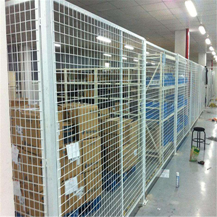 金屬隔離網(wǎng)圖片2 金屬隔離網(wǎng)圖片2