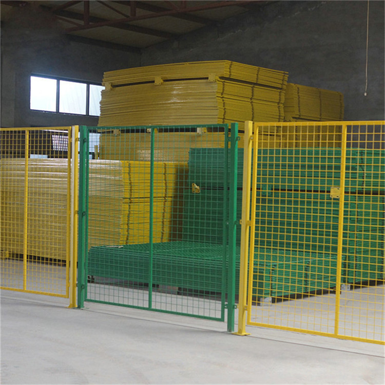 金屬隔離網(wǎng)圖片3 金屬隔離網(wǎng)圖片3