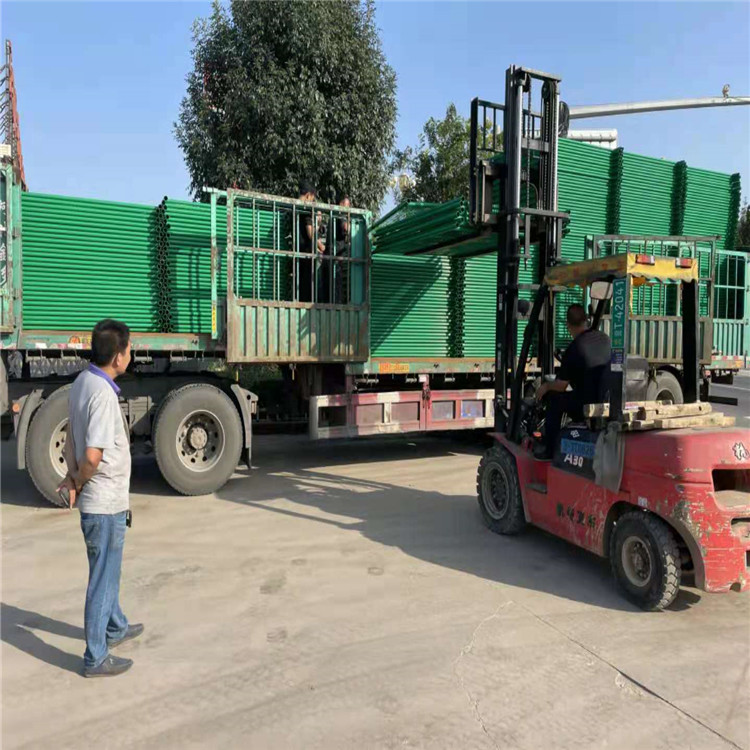 鐵路8002護(hù)欄網(wǎng)圖片3 鐵路8002護(hù)欄網(wǎng)圖片3