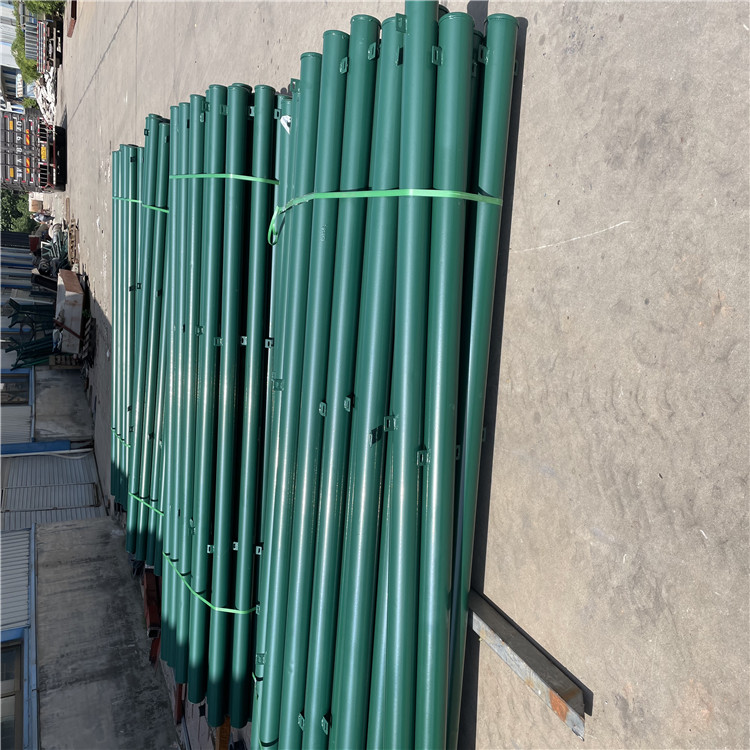 機(jī)場金屬隔離鋼網(wǎng)墻圖片2