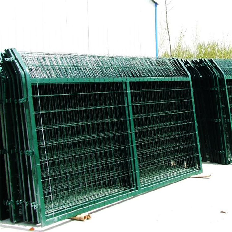 公路框架護欄網(wǎng)圖片2 公路框架護欄網(wǎng)圖片2